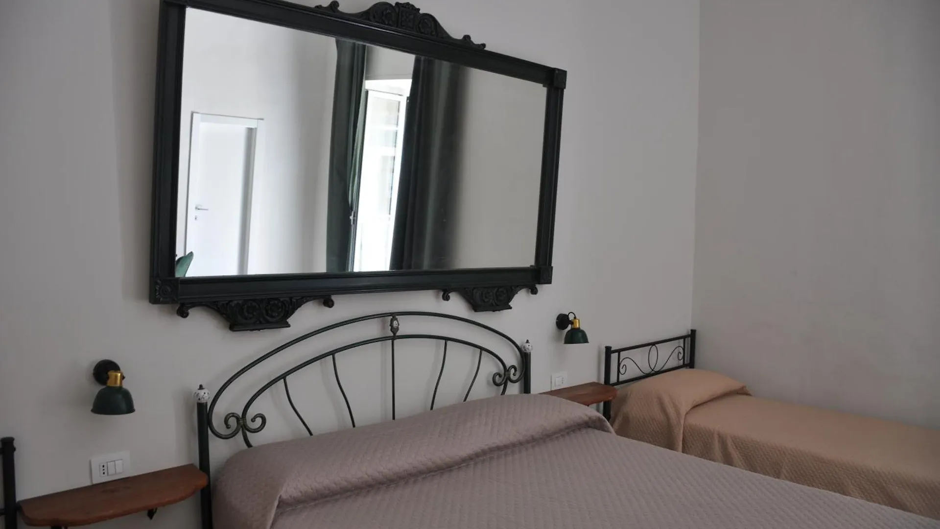 Bed & Breakfast Asmundo Palace Suites & Spa Catania