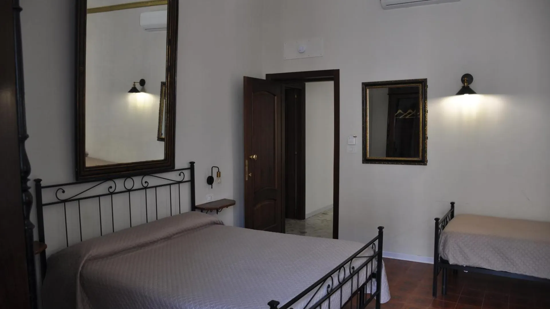 Bed & Breakfast Asmundo Palace Suites & Spa Catania